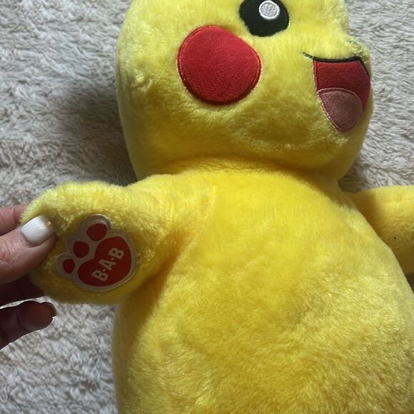 Build a banner, Pikachu plush - Picture 8 of 8